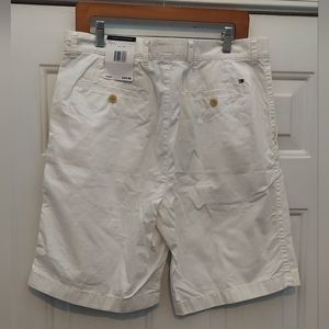 TOMMY HILFIGER MEN'S FLAT FRONT WHITE COTTON SHORTS SIZE 34 NWT $39.98